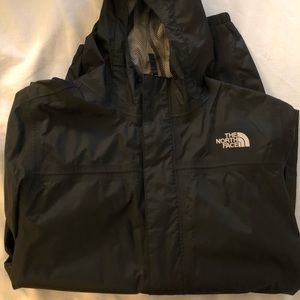 North Face raincoat - boys large